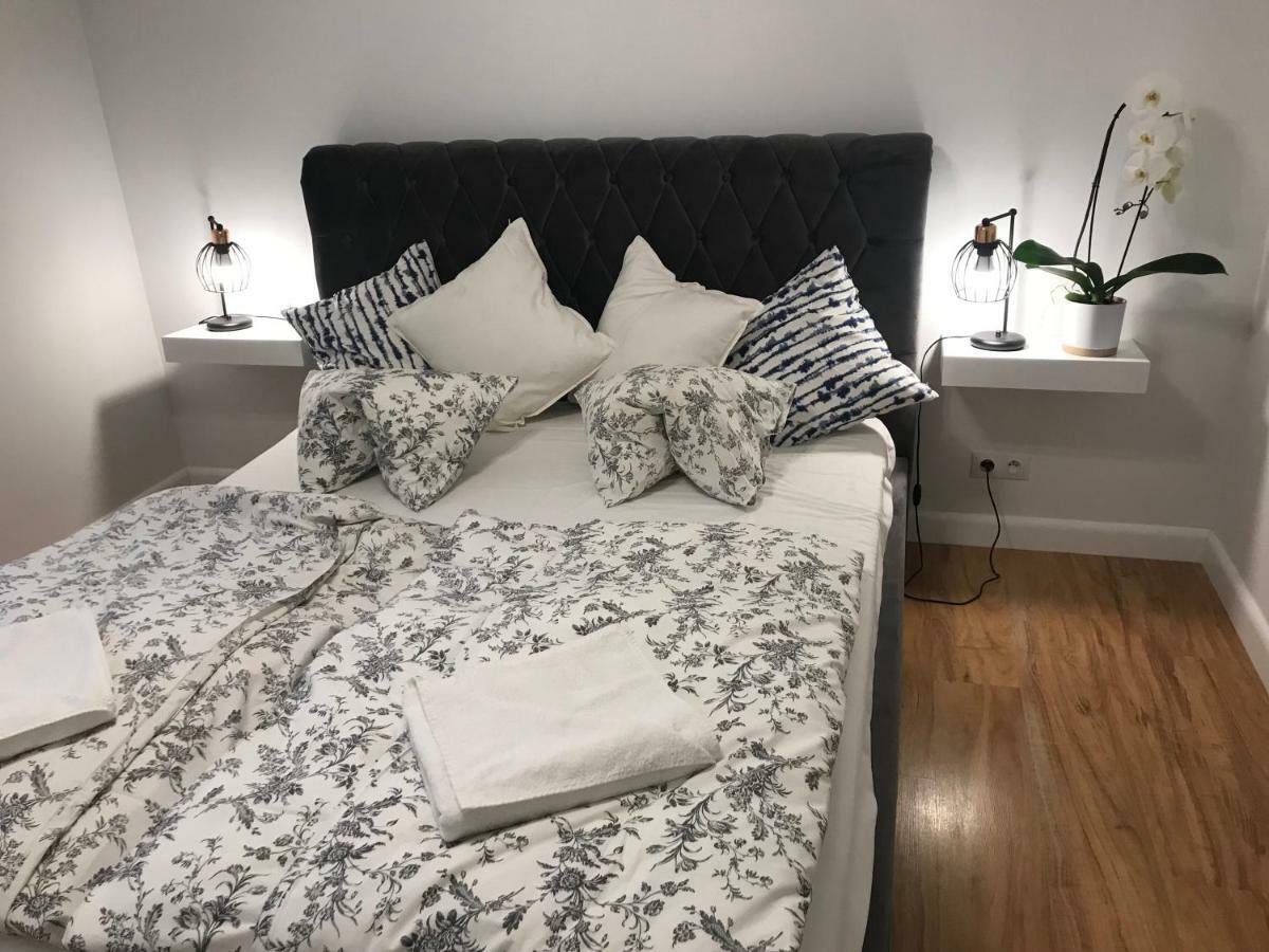 Stare Miasto Swietojerska 12 Appartement Warschau Buitenkant foto