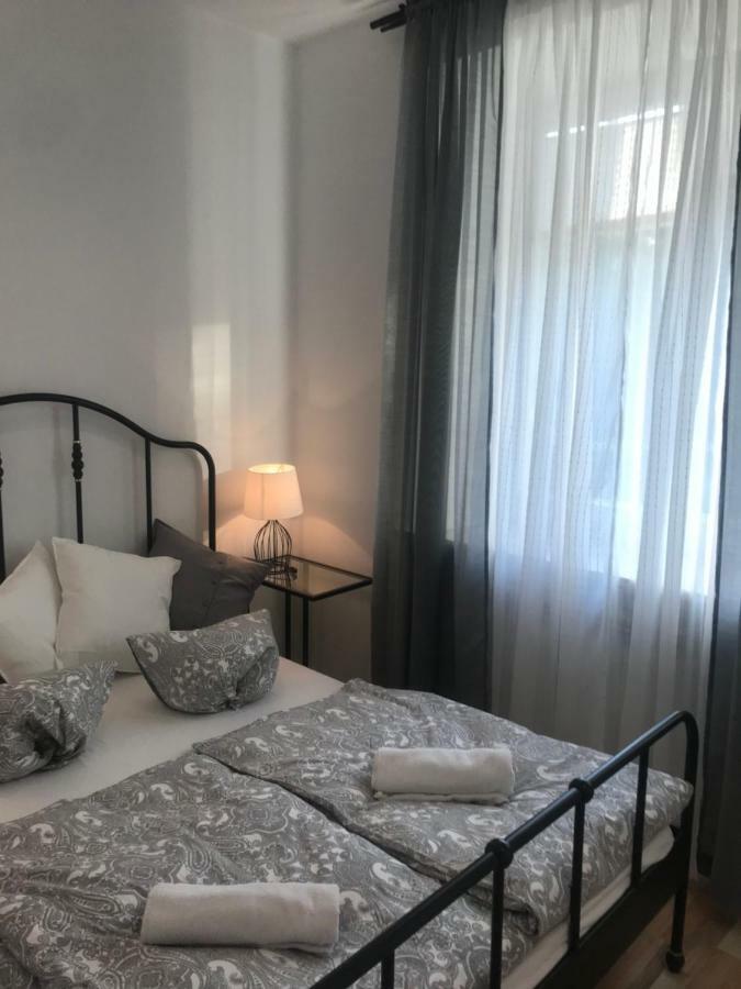 Stare Miasto Swietojerska 12 Appartement Warschau Buitenkant foto