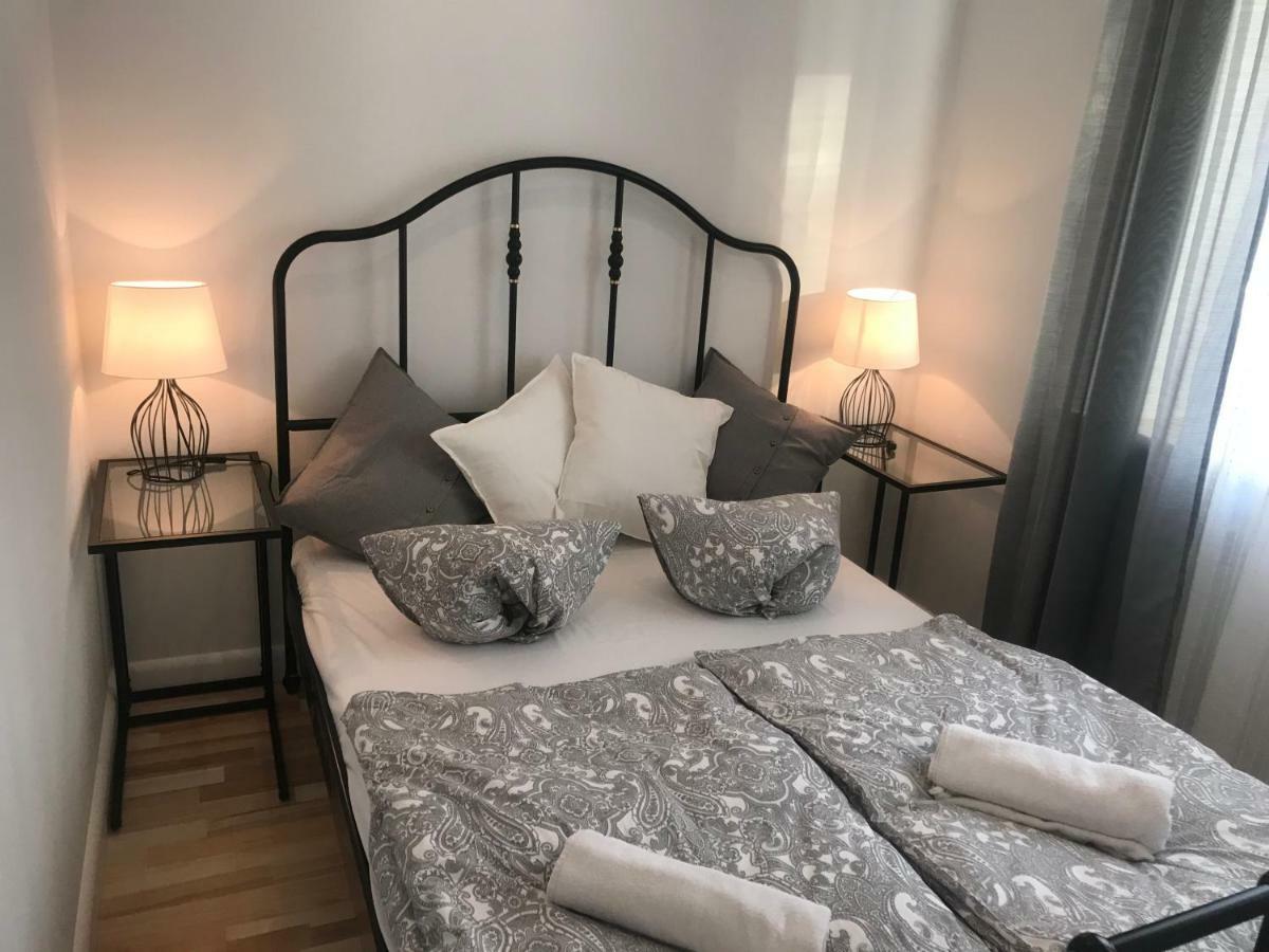 Stare Miasto Swietojerska 12 Appartement Warschau Buitenkant foto